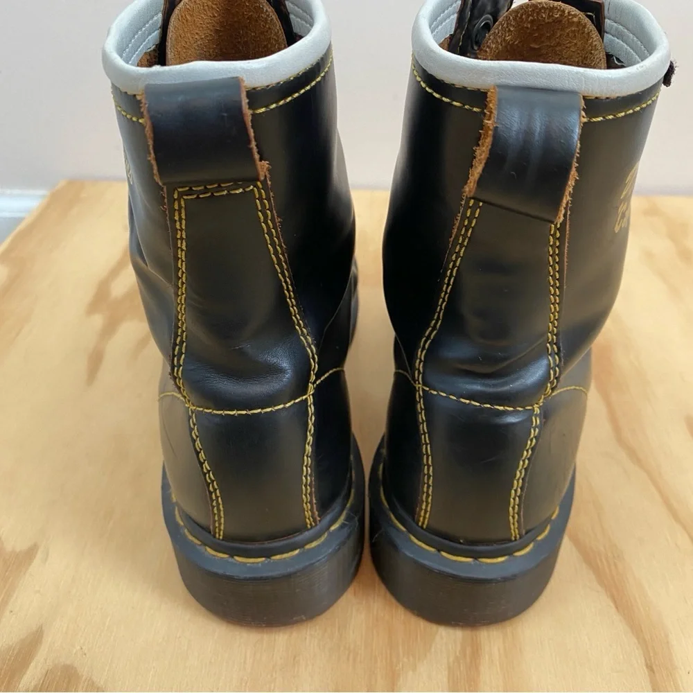 Dr. Martens 8-Eye Capper Vintage Smooth Leather Boots - Picture 4 of 11